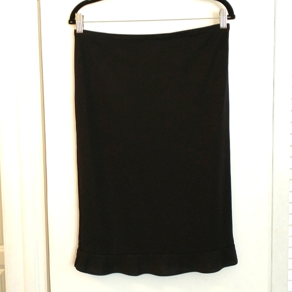 Slim pencil skirt, by Steps.